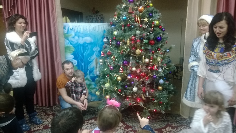 Первая Елка в садике