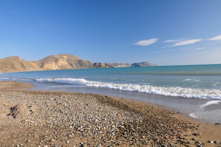 А я живу здесь)