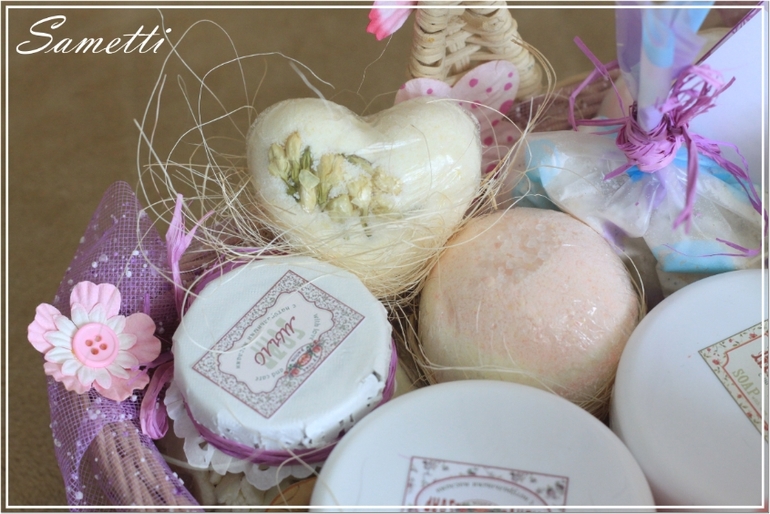 Подарки на 8 марта для врачей и воспитателей