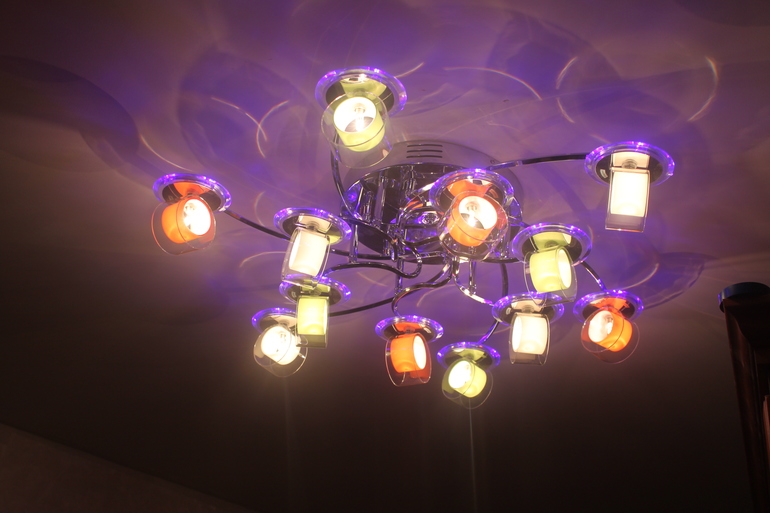 Закончили ремонт в комнате