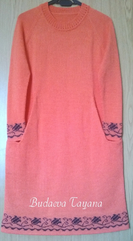 Платье-туника с карманами