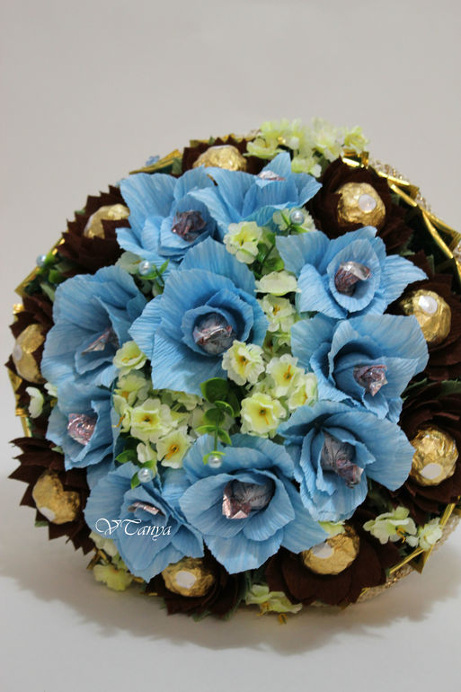 И вновь я с чайным к Вам букетом...