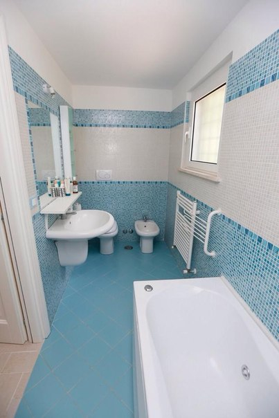 СРОЧНО СДАЕТСЯ ДОМ НА МОРЕ 2300Р СУТКИ