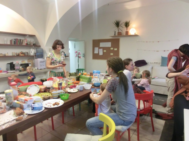 Слингоелка в Доме Гнома