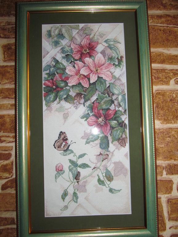 Я человек творческий:хочу творю,хочу вытворяю)))Мои работы:картины вышытые крестиком.