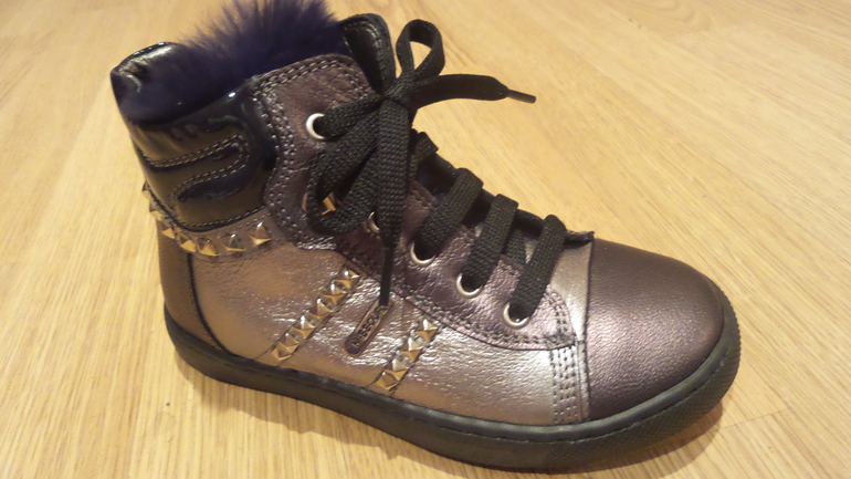 Missouri 28  разм. по цене предзаказа- цену найду  в переписке- чуть позже обозначу.