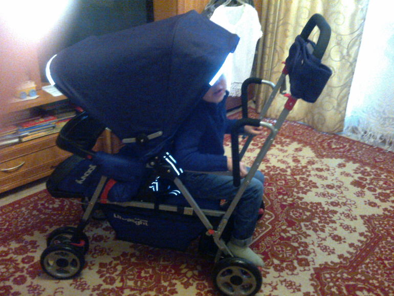 Joovy Caboose Ultralight - коляска для одного или двух детей