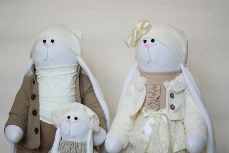 Зайчики, которые уже давно разъехались по семьям ))) Очень много фото )