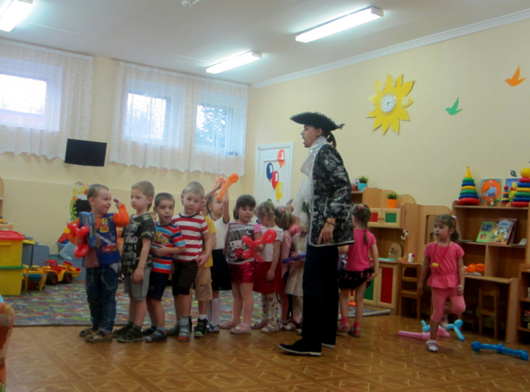 23 февраля в саду