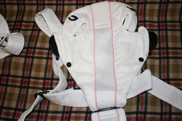 продаю кенгурушки BabyBjorn Baby Carrier  Air  б/у