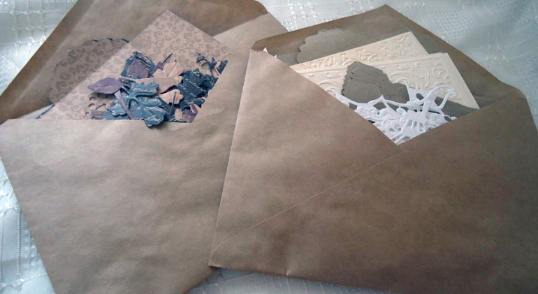 Конверт вне игры...