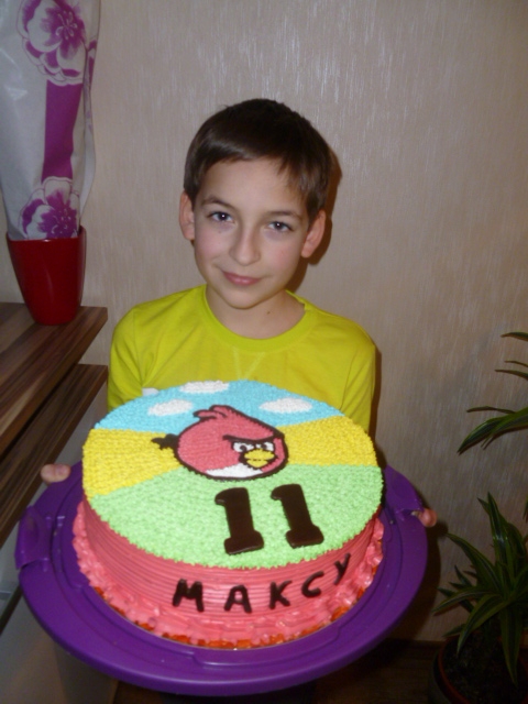 Торт племяннику.