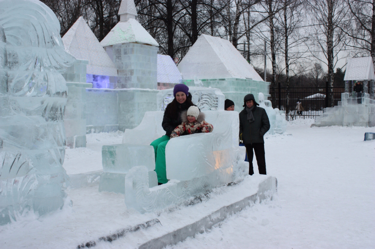 А мы съездили в ледяной городок в Сокольниках!