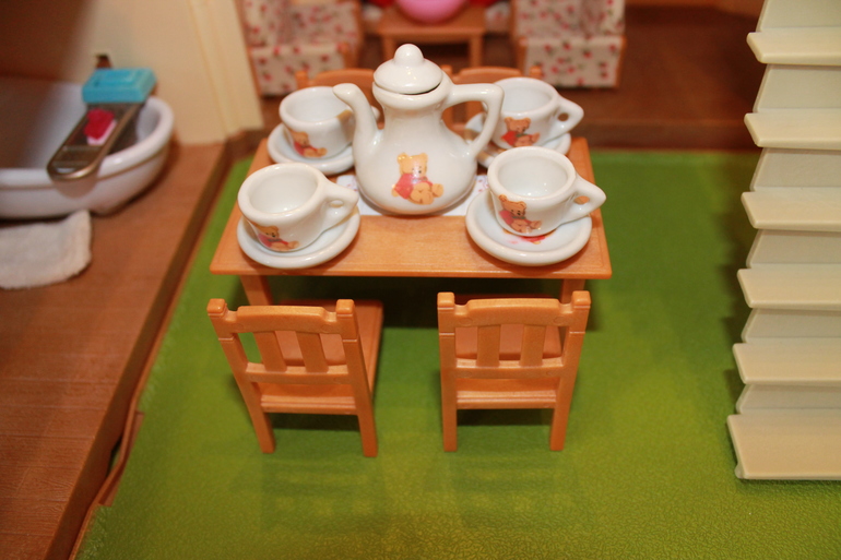 Наш домик Sylvanian Family