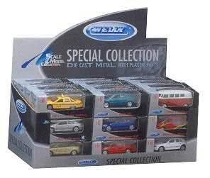 А мы решили дарить детям подарки!