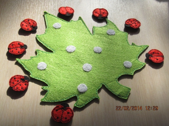 Божьи коровки из фетра