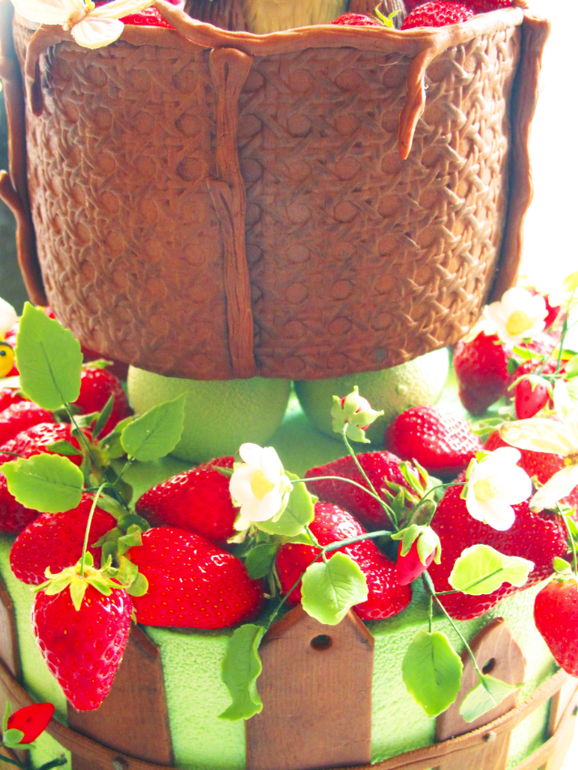 Маха шоколадно- ягодная)))