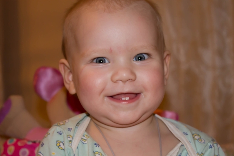 Юная помошница)))