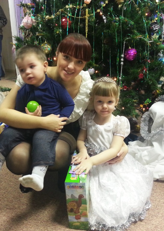 Елка у дочки в садике )