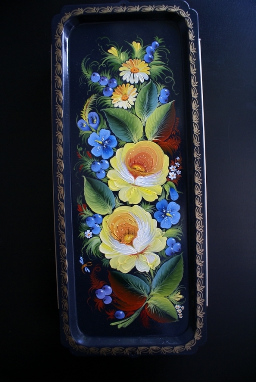 Есть Красота, что однажды в столетье Радует нас, зацветая не вдруг.