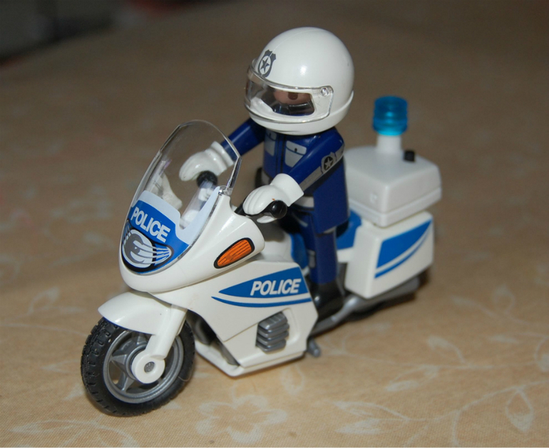 Один день в мире игрушек. Досуг во Франции.