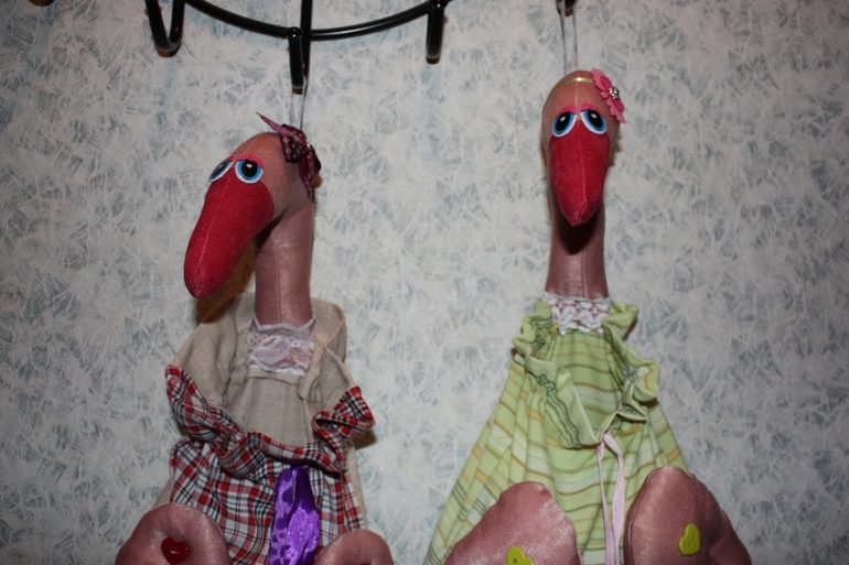 Сшились у Маруси две веселых гуси