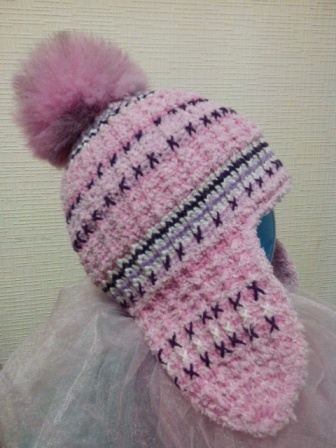 Шапочка "Сняжка" тёплая, зимняя, весёлая, мягкая и ушки греет:) на 3 года, но с запасиком.