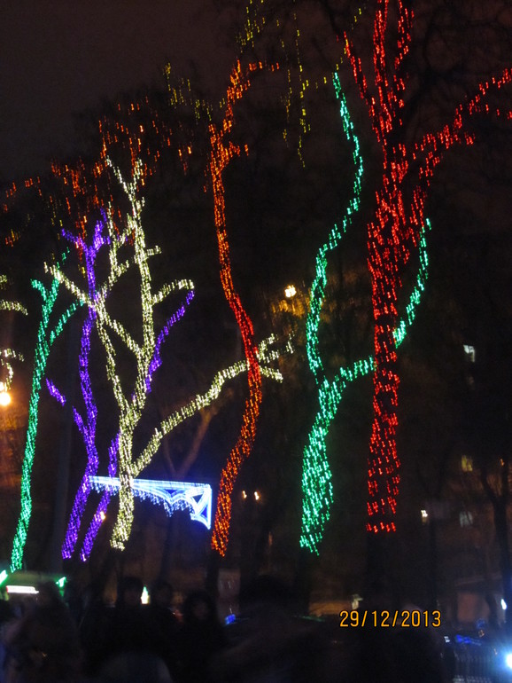 Новогднее......