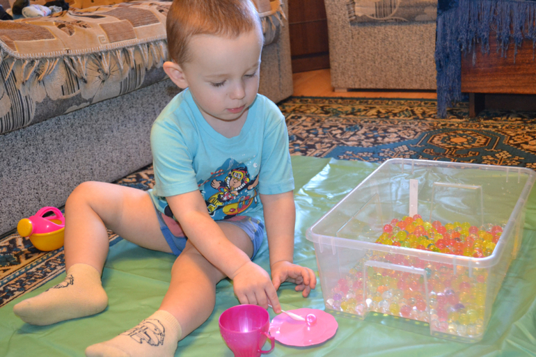 Наши развивающие занятия в 2 года