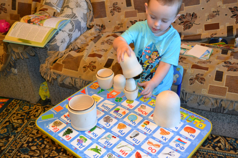 Наши развивающие занятия в 2 года