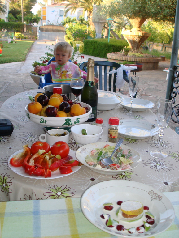 Испания. Майами Плая. Коста Дорада. Лето 2013 – Часть 1 – про дом, море, памперсы и еду;)