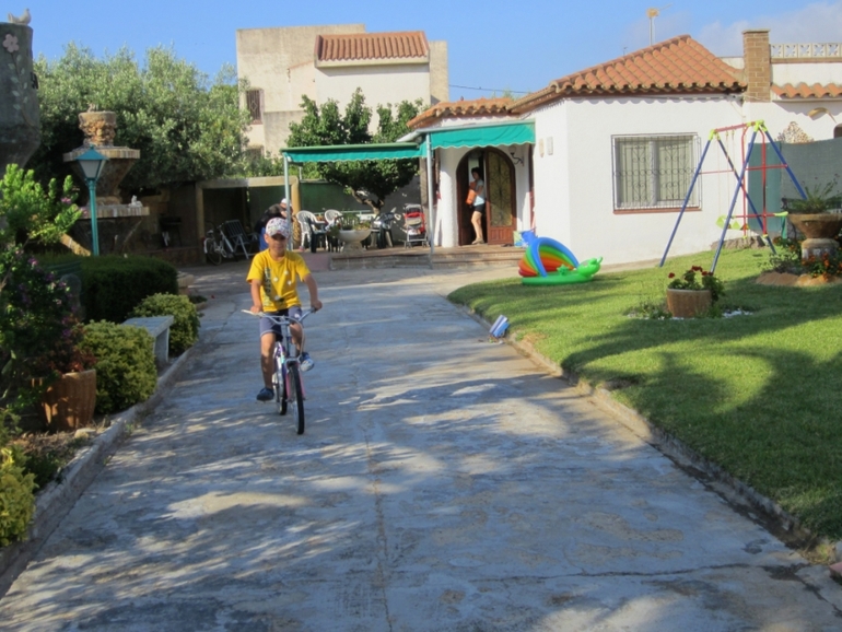 Испания. Майами Плая. Коста Дорада. Лето 2013 – Часть 1 – про дом, море, памперсы и еду;)