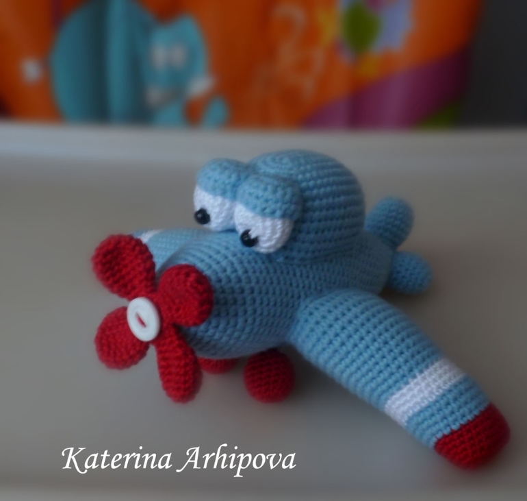 Самолётики.