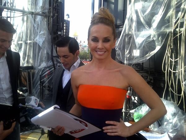 Красавица, умница и вообще приятная во всех отношениях девушка)...