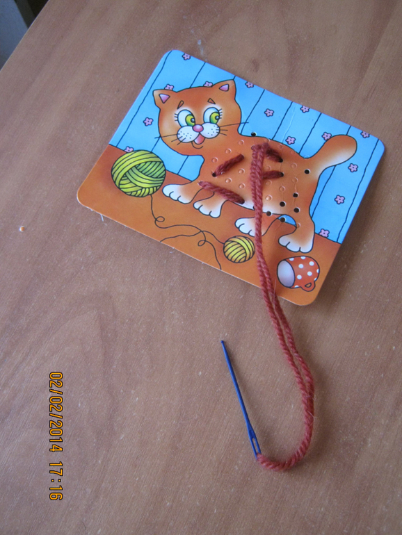 Интересный набор для обучению рукоделию (вышивка)