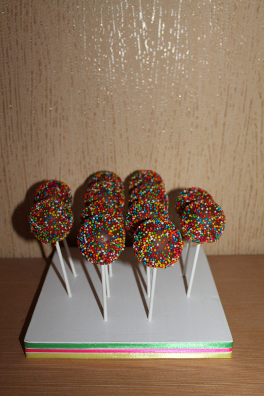 Мои первые заказные попсы.банановые.