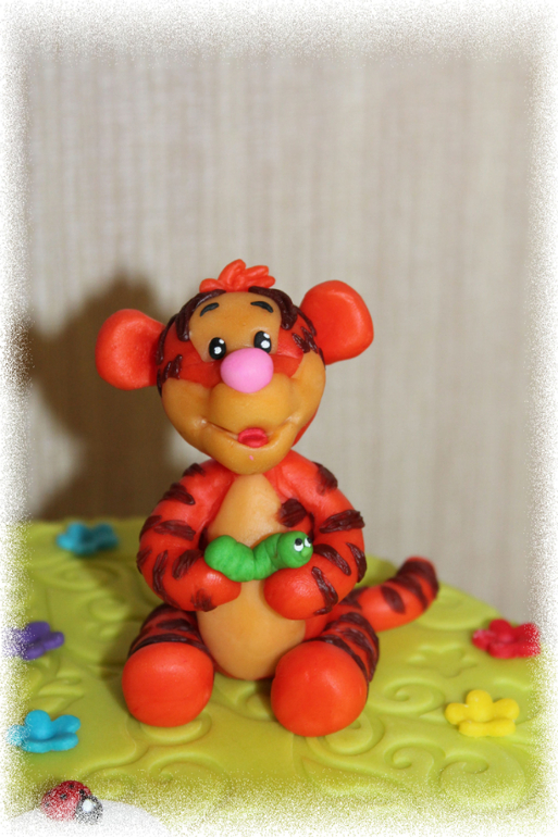 Малыши винни пух и тигра.