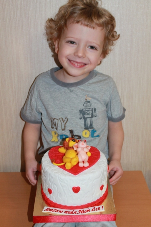 Сладкие валентинки. примерно по 1.5 кг.