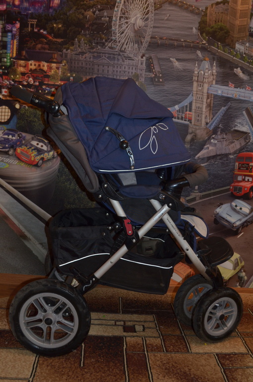 Продам коляску б.у, цена 5000, писать в личку