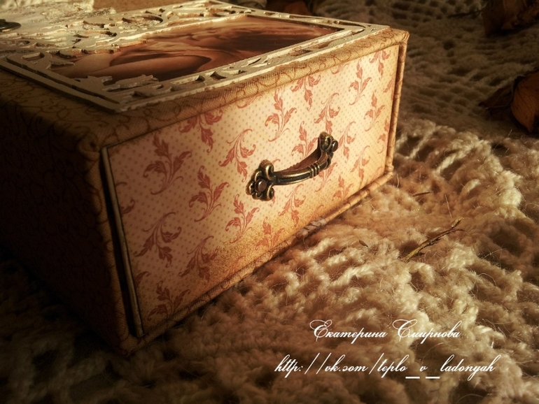 Шкатулка