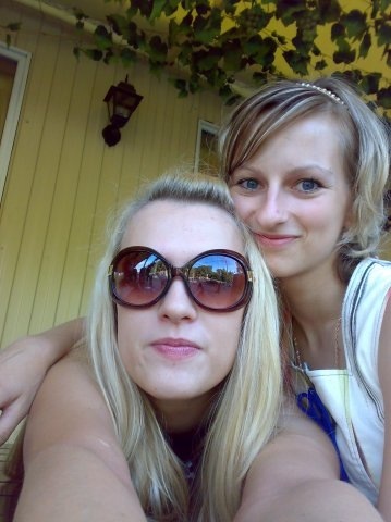 Подруженьки...