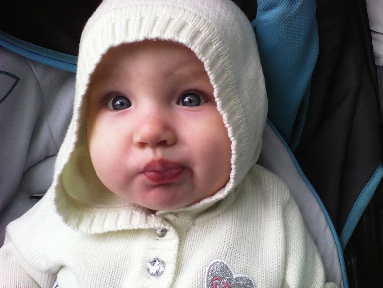 анюте  6 месяцев