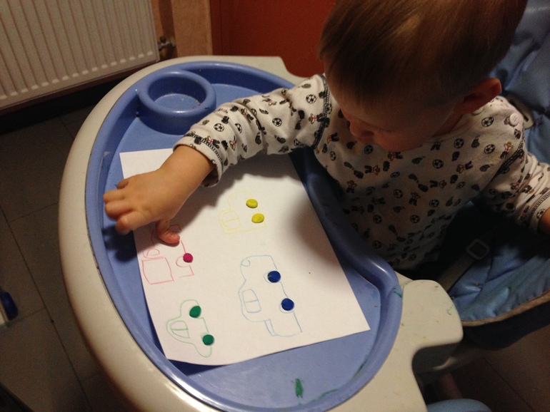 Перестал говорить.