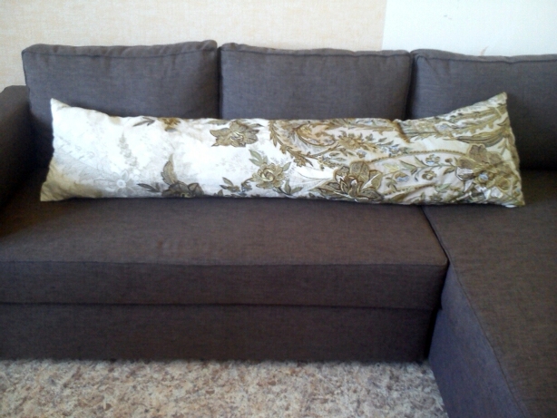 Подушка под живот