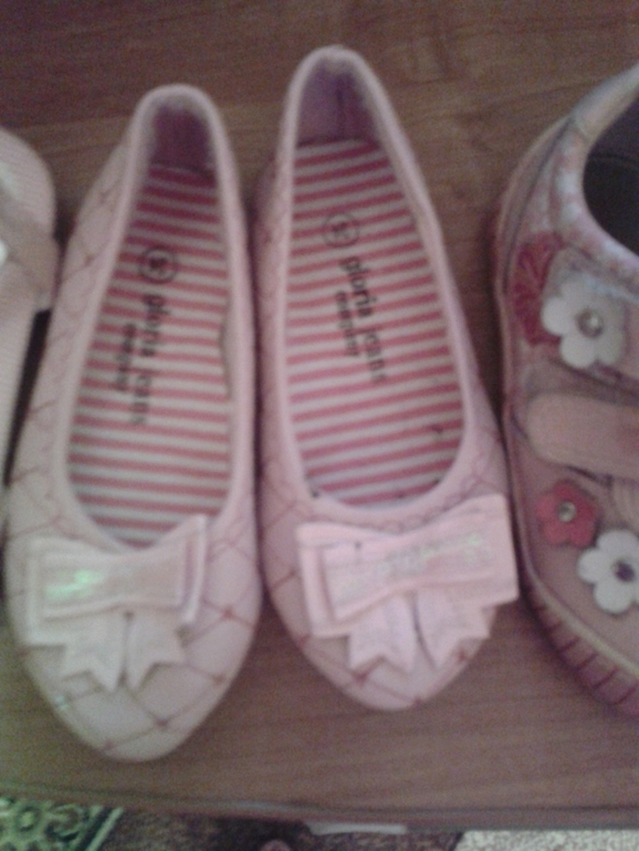 Обувь пакетом от 22 до 25 размера