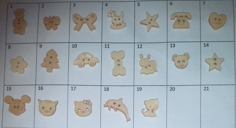 Много пуговок, кабошоны, подвески, стразы