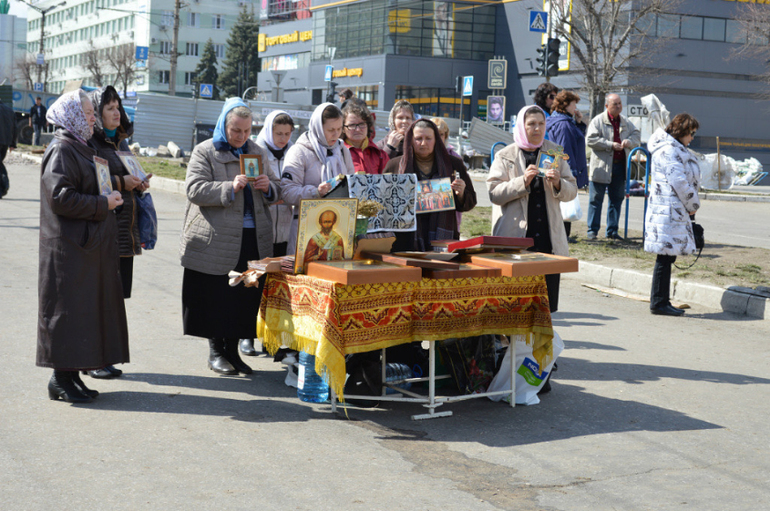 Луганск 9.04.2014г.Очень много фото!