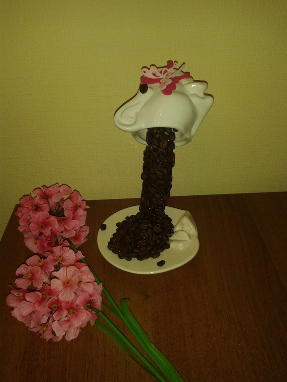 Первая чашечка