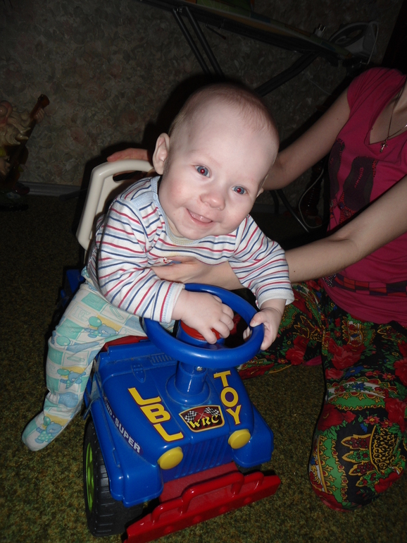 Моему зайцу 7 месяцев!!!