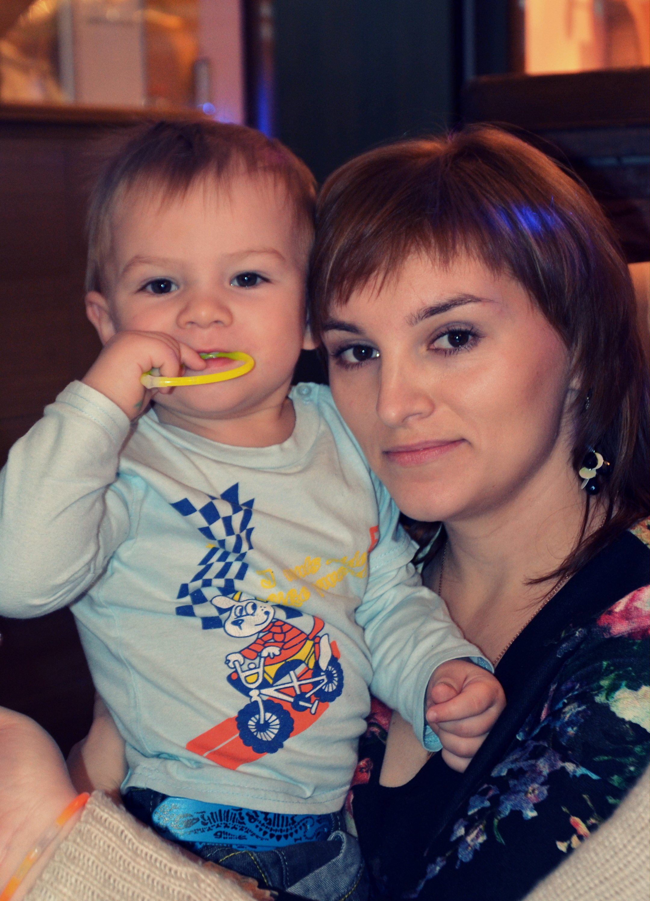 Сколько мне лет ?))